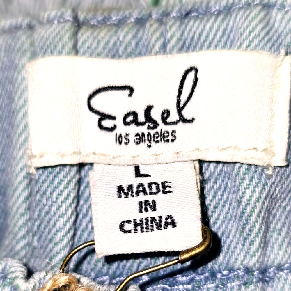 NWT "Easel Los Angeles" Shorts Sz LG - Picture 6 of 6